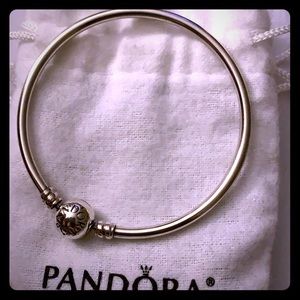 Pandora clasp bangle